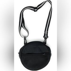 PINK Victoria's Secret BLACK CROSSBODY FANNY PACK BELT BAG ZIP TOP POUCH PURSE